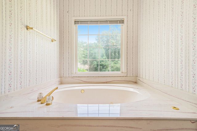 435 Mapledale Trail, Sharpsburg, GA 30277