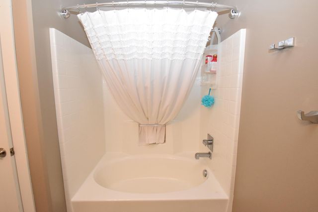 6562 56th Avenue S, Fargo, ND 58104