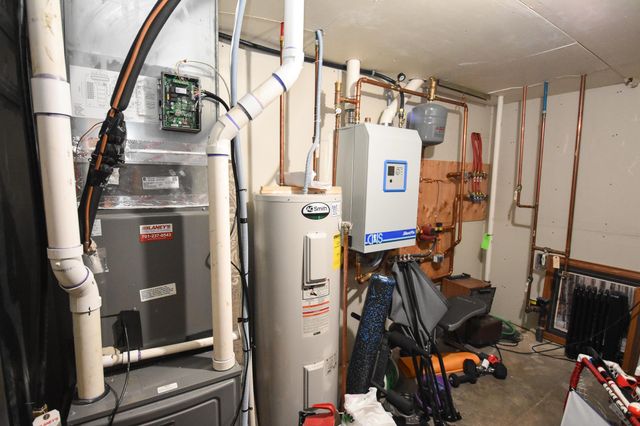 6562 56th Avenue S, Fargo, ND 58104