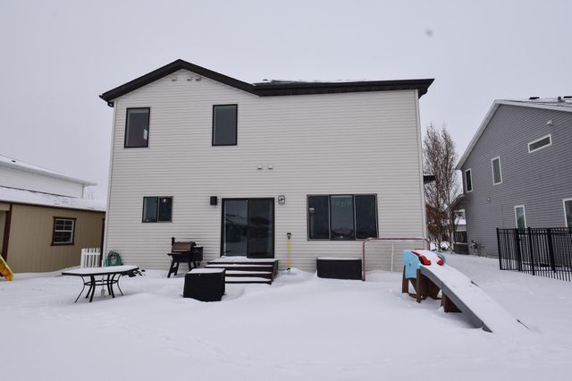 6562 56th Avenue S, Fargo, ND 58104