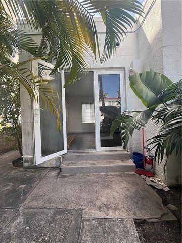 912 Euclid Avenue, Miami Beach, FL 33139
