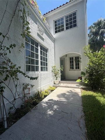 912 Euclid Avenue, Miami Beach, FL 33139