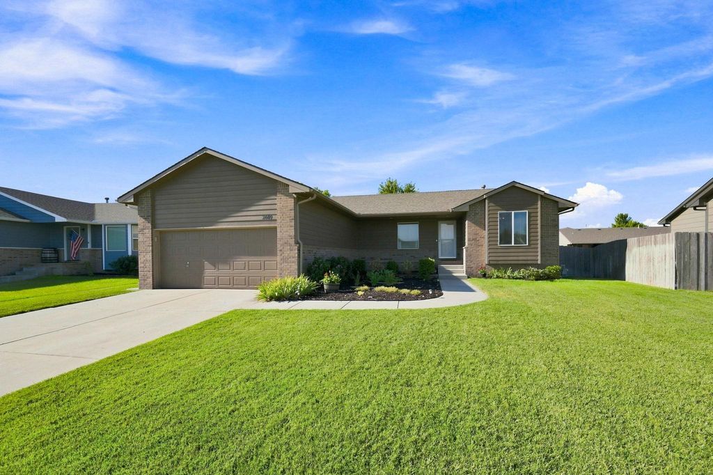 2609 E Casey, Goddard, KS 67052