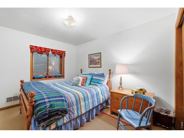 4601 N Sunshine Ct, Loveland, CO 80537