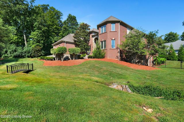 7005 Quarry Dr, Crestwood, KY 40014