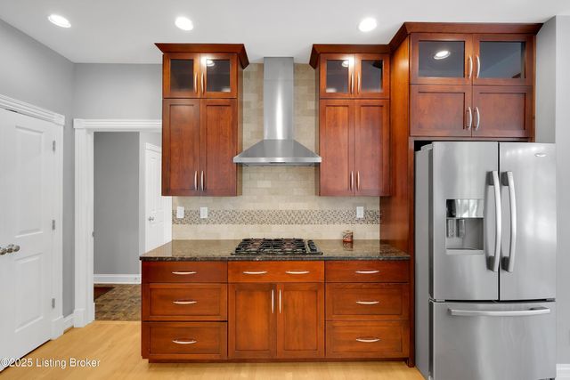 7005 Quarry Dr, Crestwood, KY 40014