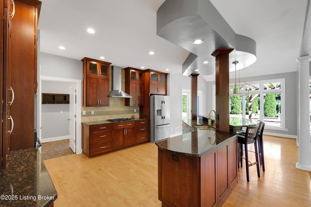 7005 Quarry Dr, Crestwood, KY 40014