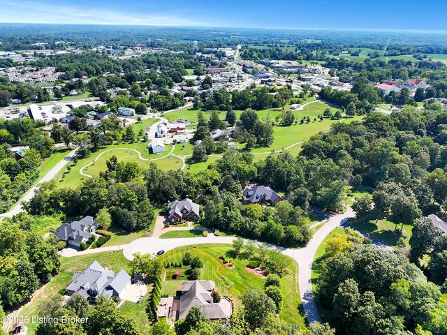 7005 Quarry Dr, Crestwood, KY 40014