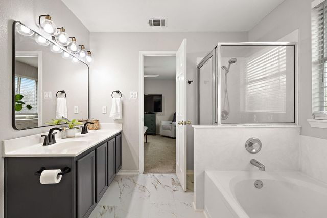 107 Easy ST, Hutto, TX 78634