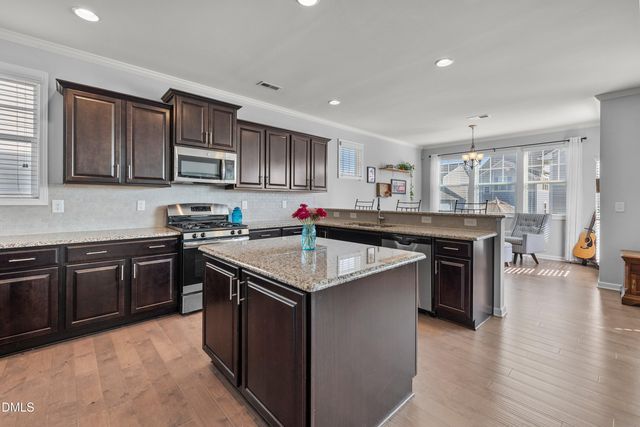 1005 Woodland Grove Way, Wake Forest, NC 27587