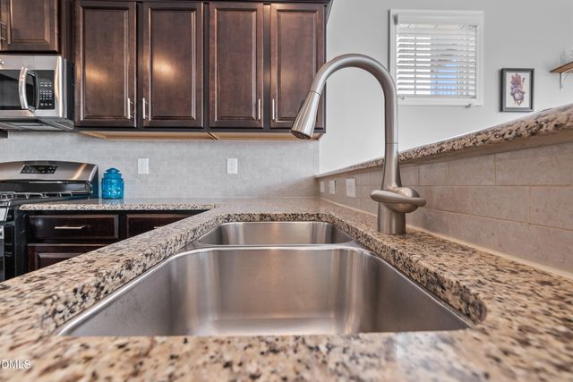 1005 Woodland Grove Way, Wake Forest, NC 27587