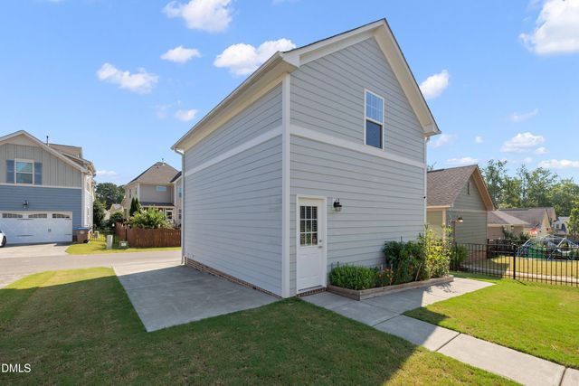 1005 Woodland Grove Way, Wake Forest, NC 27587