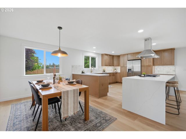 22100 Sw AUGUSTA Ln, Hillsboro, OR 97123