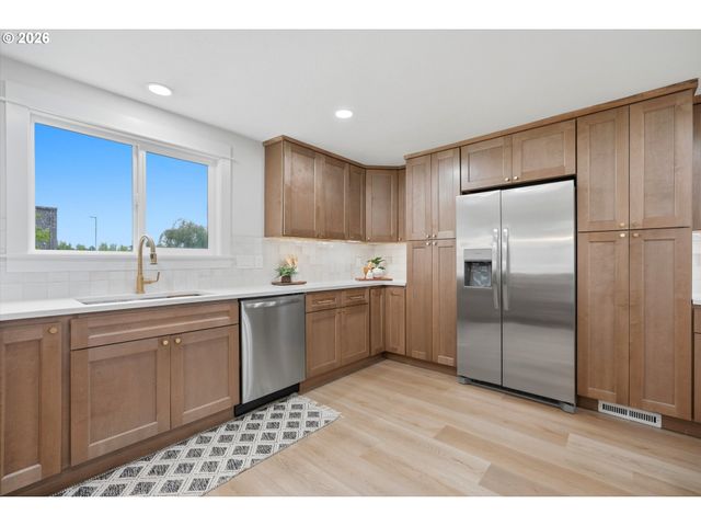 22100 Sw AUGUSTA Ln, Hillsboro, OR 97123