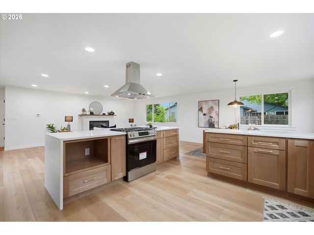 22100 Sw AUGUSTA Ln, Hillsboro, OR 97123