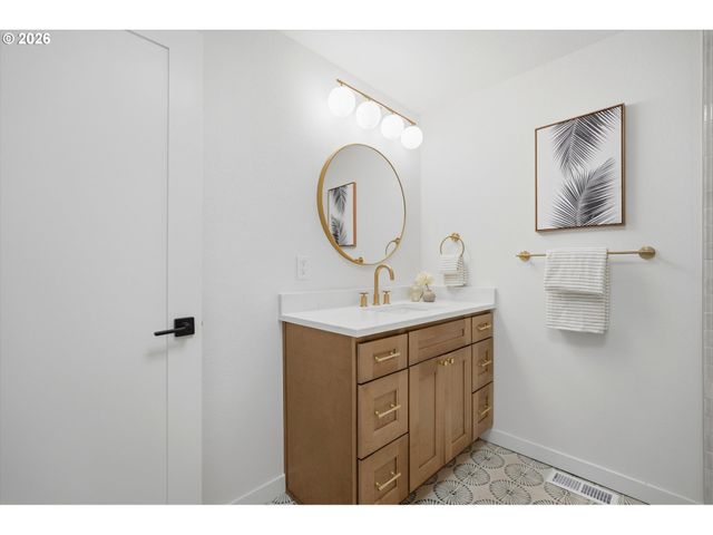 22100 Sw AUGUSTA Ln, Hillsboro, OR 97123