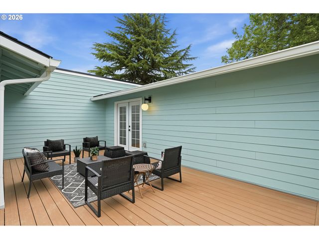 22100 Sw AUGUSTA Ln, Hillsboro, OR 97123