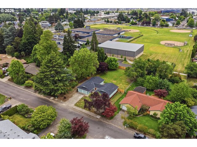 22100 Sw AUGUSTA Ln, Hillsboro, OR 97123