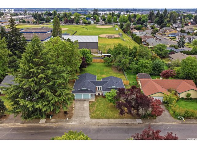 22100 Sw AUGUSTA Ln, Hillsboro, OR 97123