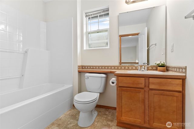 9926 2nd Place NE, Lake Stevens, WA 98258