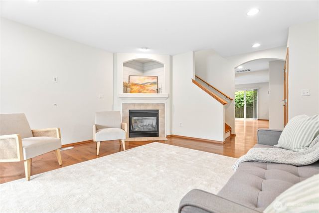 9926 2nd Place NE, Lake Stevens, WA 98258