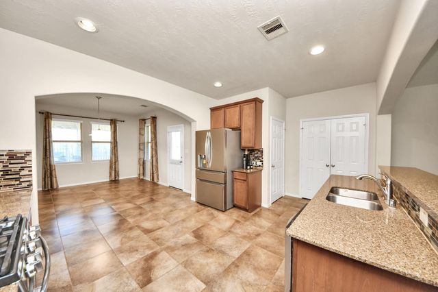 2015 Palmonari Drive, Houston, TX 77049