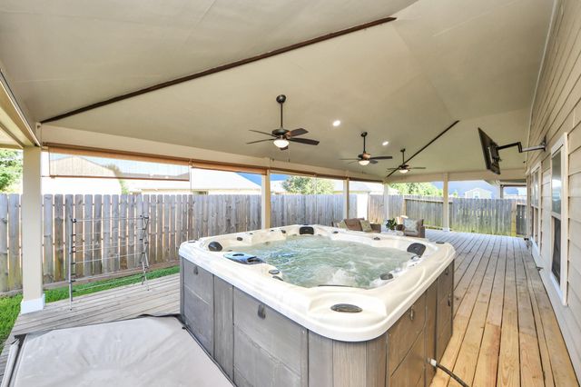 2015 Palmonari Drive, Houston, TX 77049