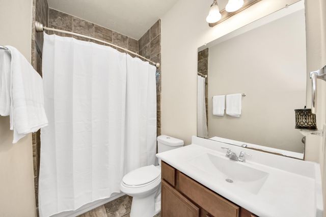 2015 Palmonari Drive, Houston, TX 77049