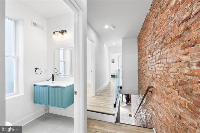 2243 DICKINSON ST, Philadelphia, PA 19146