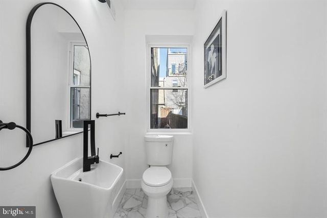 2243 DICKINSON ST, Philadelphia, PA 19146