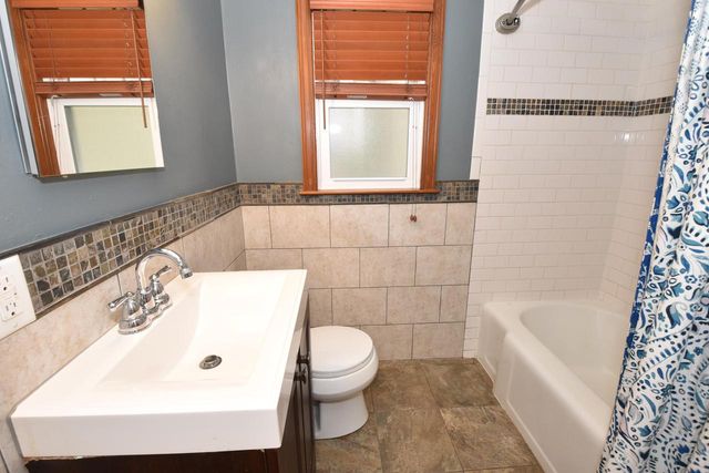 508 N 67th STREET, Wauwatosa, WI 53213