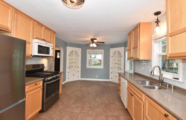 508 N 67th STREET, Wauwatosa, WI 53213