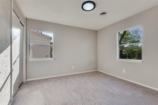 2320 Muret Street, Irving, TX 75062