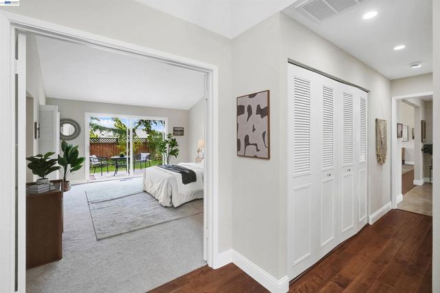 3787 Oakes Dr, Hayward, CA 94542