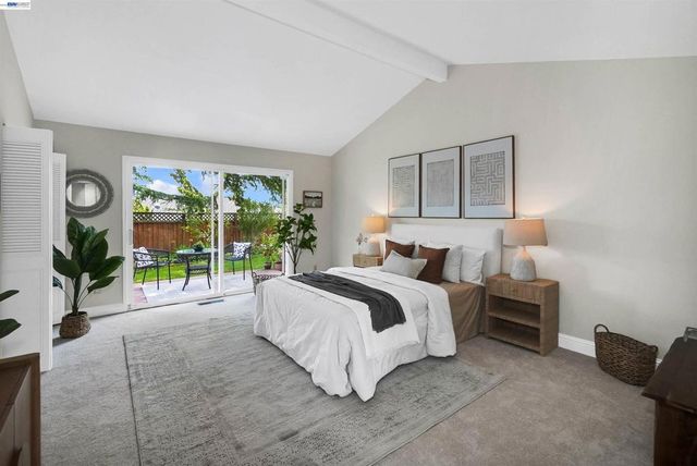 3787 Oakes Dr, Hayward, CA 94542