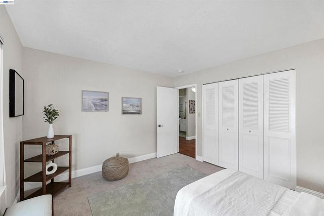 3787 Oakes Dr, Hayward, CA 94542