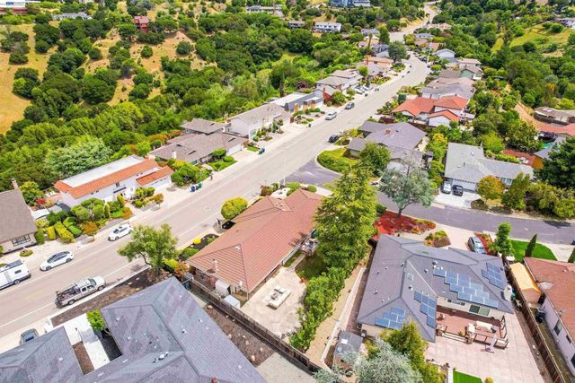 3787 Oakes Dr, Hayward, CA 94542