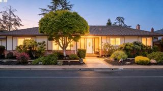 3787 Oakes Dr, Hayward, CA 94542