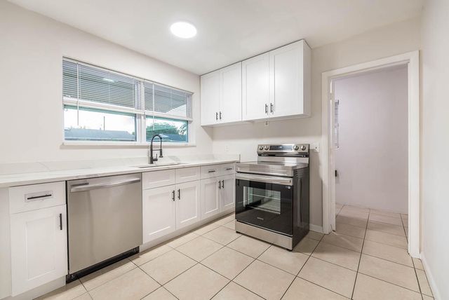 1302 S Congress Avenue, Delray Beach, FL 33445