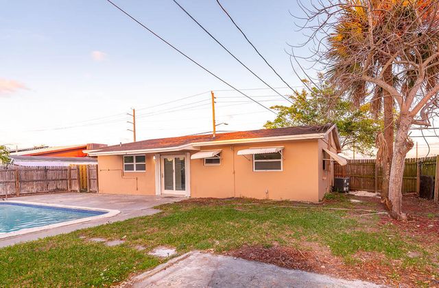 1302 S Congress Avenue, Delray Beach, FL 33445