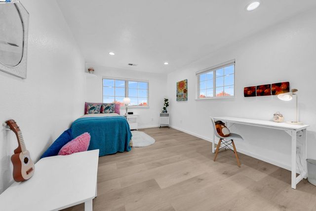 1532 Kooser Rd, San Jose, CA 95118