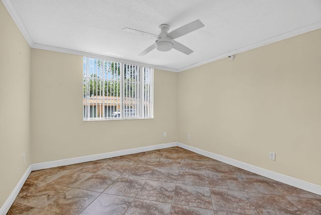110 YACHT CLUB Way 103, Hypoluxo, FL 33462
