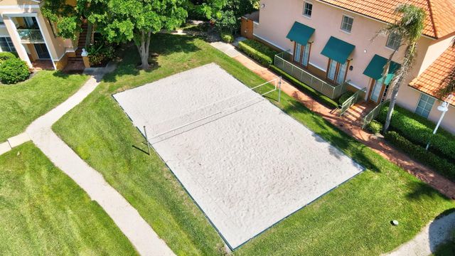 110 YACHT CLUB Way 103, Hypoluxo, FL 33462