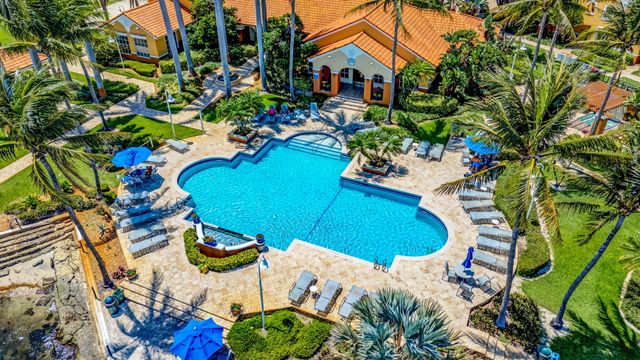 110 YACHT CLUB Way 103, Hypoluxo, FL 33462