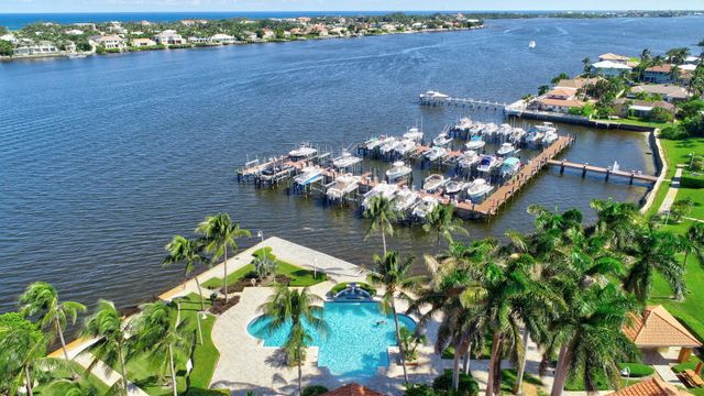 110 YACHT CLUB Way 103, Hypoluxo, FL 33462