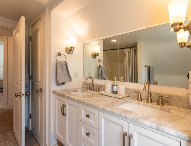 522 6th Street W, Hastings, MN 55033