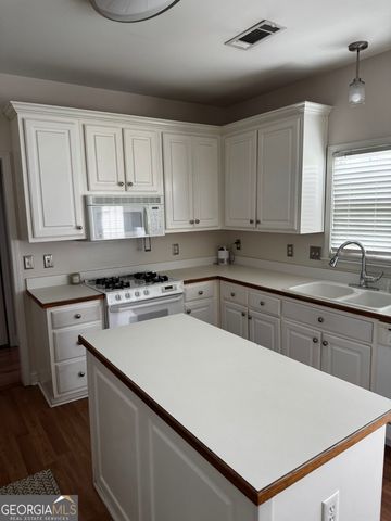 4674 Heritage Lakes Court SW, Mableton, GA 30126