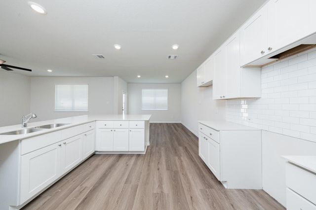 2106 Creole Creek Lane, Houston, TX 77090