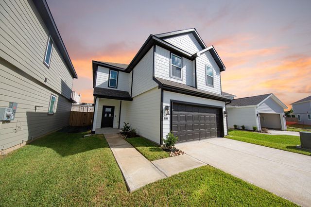 2106 Creole Creek Lane, Houston, TX 77090