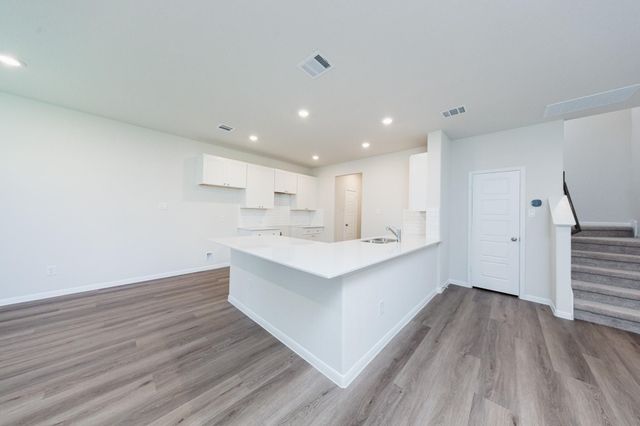 2106 Creole Creek Lane, Houston, TX 77090